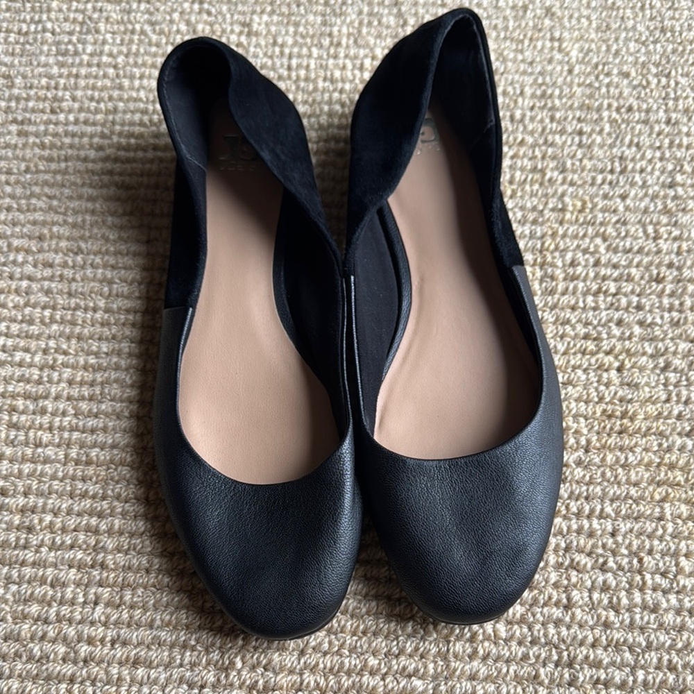 Joe's Jeans Black Flats Classic Loafers